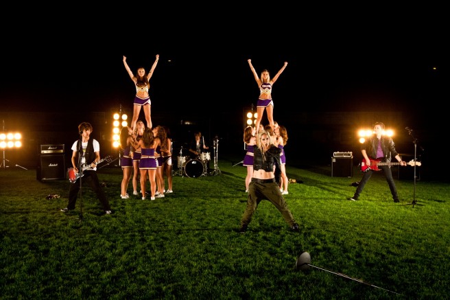 Kung Fu Kitty & Vienna Vikings Cheerleader