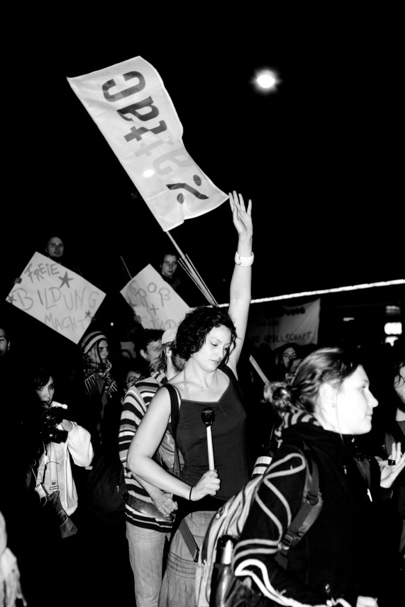Unibrennt Demo