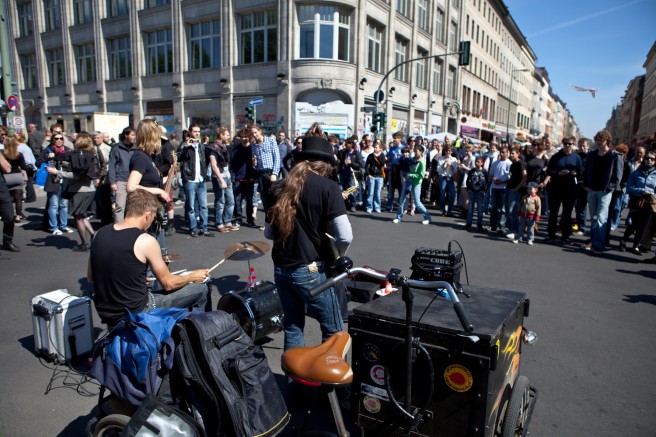 Myfest in Berlin Kreuzberg am 1. Mai 2011